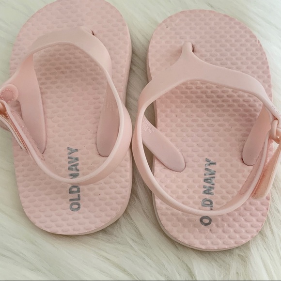 Old Navy Baby Flip Flops Light Pink size 4 - Picture 2 of 13